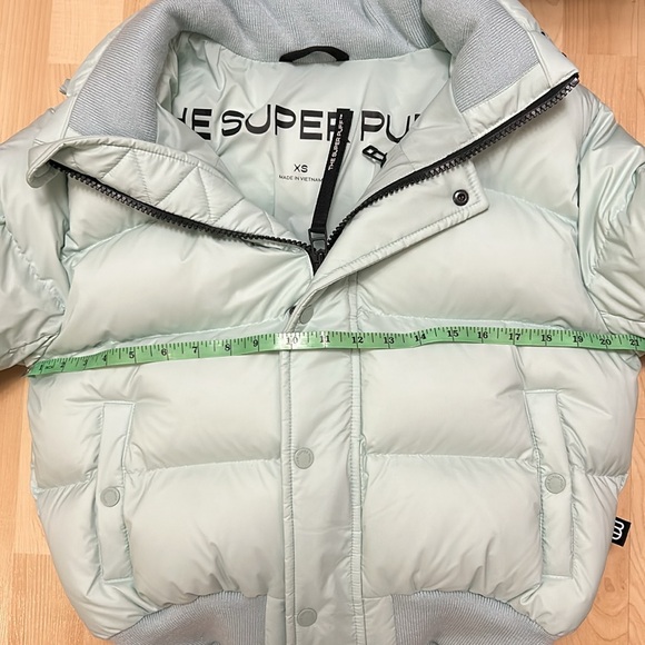 NWOT Aritzia TNA The Super Puff ™ Bomber -  XS - Picture 8 of 9